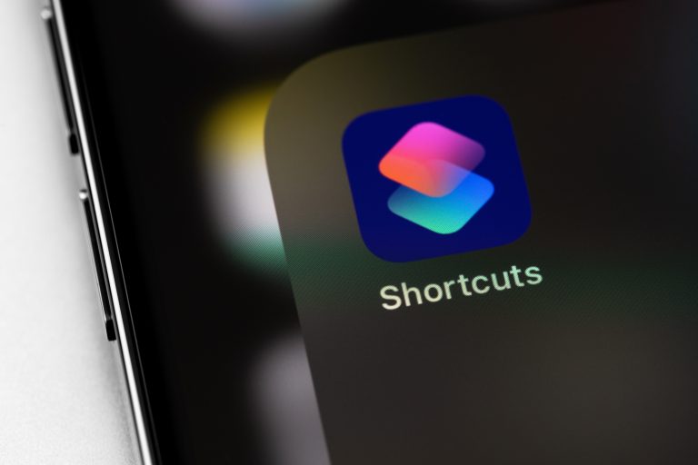 Apple Intelligence in Comandi Rapidi potrebbe essere quello che fa la differenza?